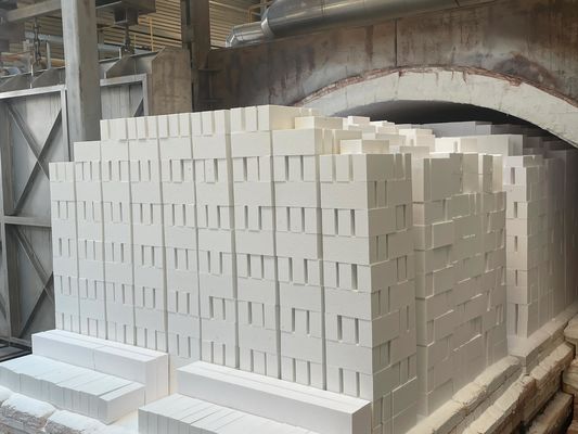 acheter 90­99 Briques de corindon sintré Briques réfractaires pour les fours pétrochimiques online manufacture